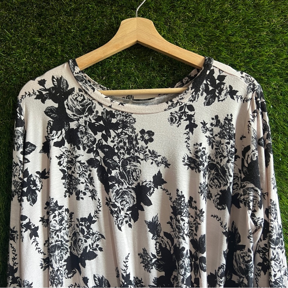 Jodifl Rose Knot Front Long Sleeve Knit Shirt - Picture 3 of 6